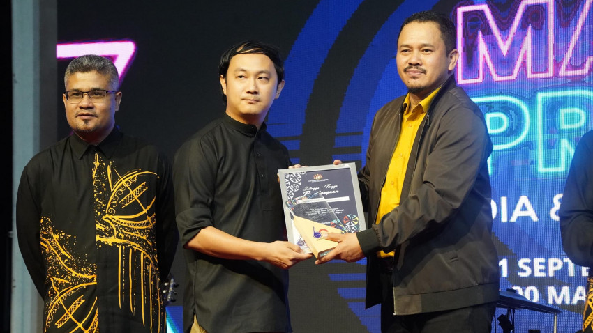 374579530_705627548268542_6712926214848568203_n