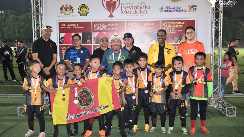 386358986_725210516310245_2346300876553450938_n