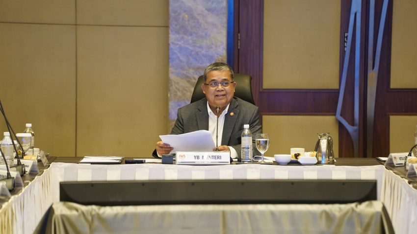 441889873_884200717077890_1621879050001856143_n