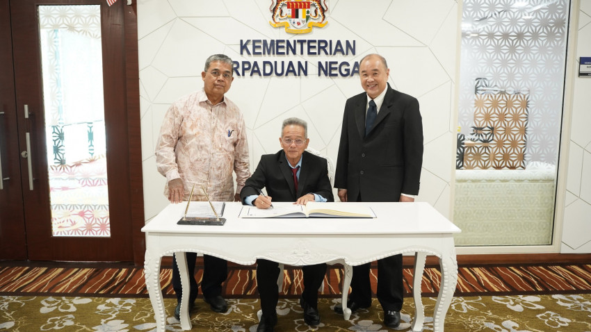 449472417_911083367722958_8059356494516779445_n