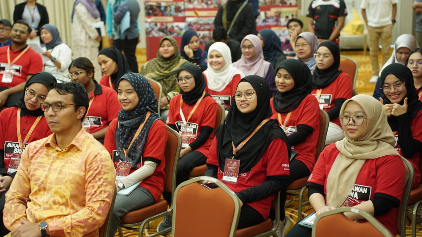 449708831_911329114365050_514759902934036157_n