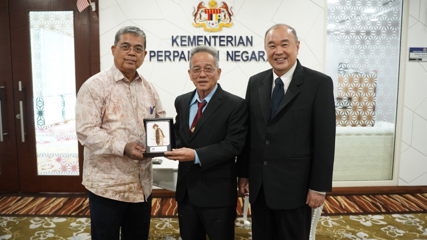 449745886_911083327722962_8103315494902100528_n