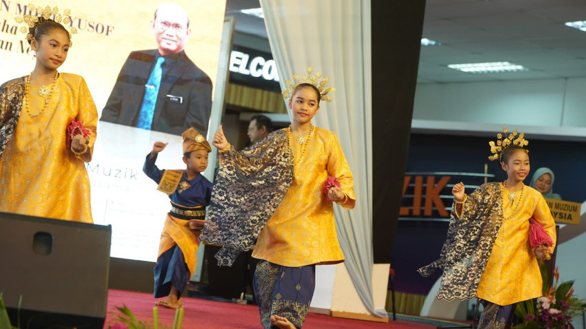 449846388_912632847568010_5444357311682295058_n