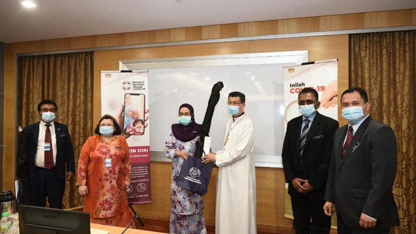 JK20AGAMA2010110201005