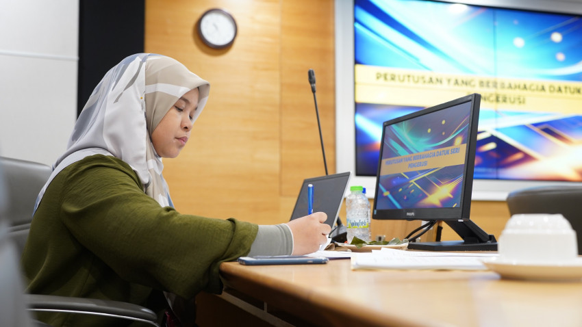 WhatsApp_Image_2024-11-08_at_112123