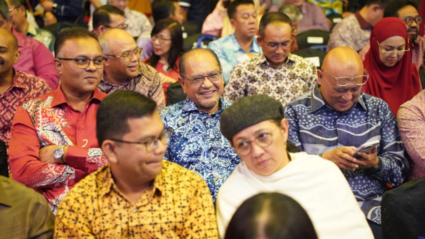 WhatsApp_Image_2024-11-23_at_210054