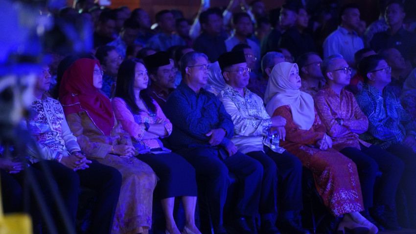 WhatsApp_Image_2024-11-23_at_210055_1