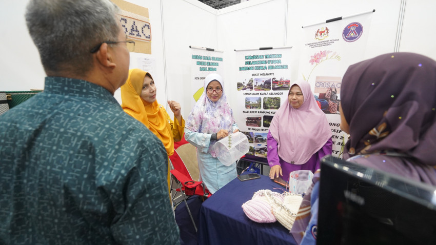 WhatsApp_Image_2024-11-23_at_223855_1