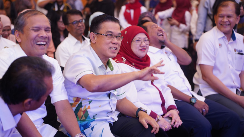 WhatsApp_Image_2024-11-24_at_235657