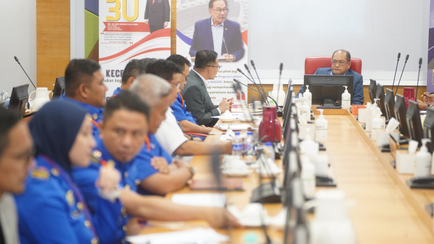 WhatsApp_Image_2024-11-25_at_183944