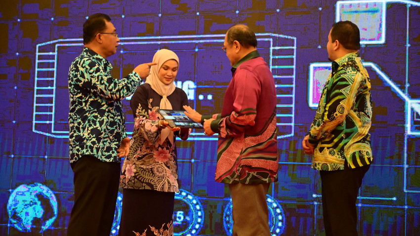 WhatsApp_Image_2024-12-04_at_151134_1