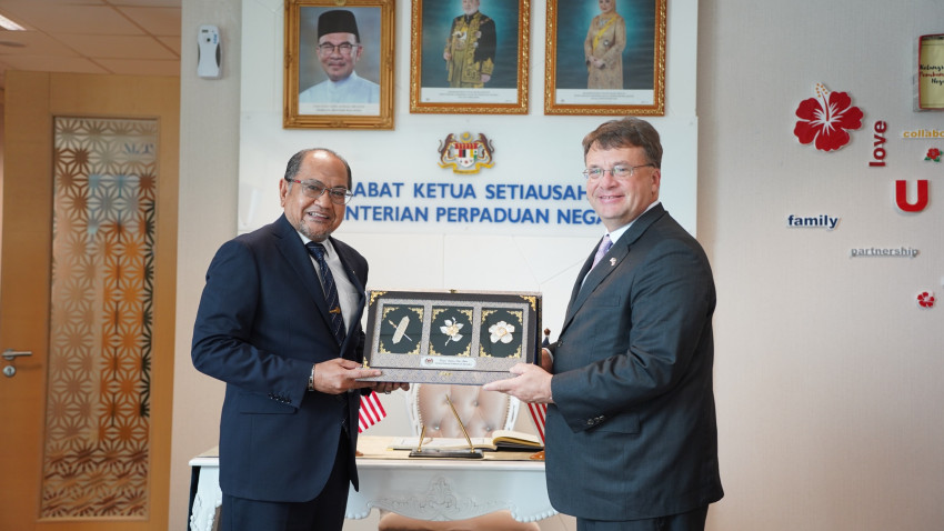 WhatsApp_Image_2024-12-04_at_164019_1