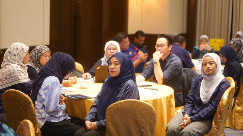 WhatsApp_Image_2024-12-07_at_094138