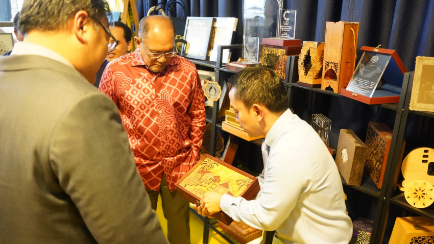 WhatsApp_Image_2024-12-10_at_201632_1