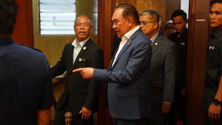 WhatsApp_Image_2025-02-17_at_221705_1