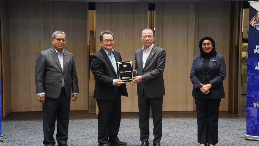 WhatsApp_Image_2025-12-02_at_152118_1