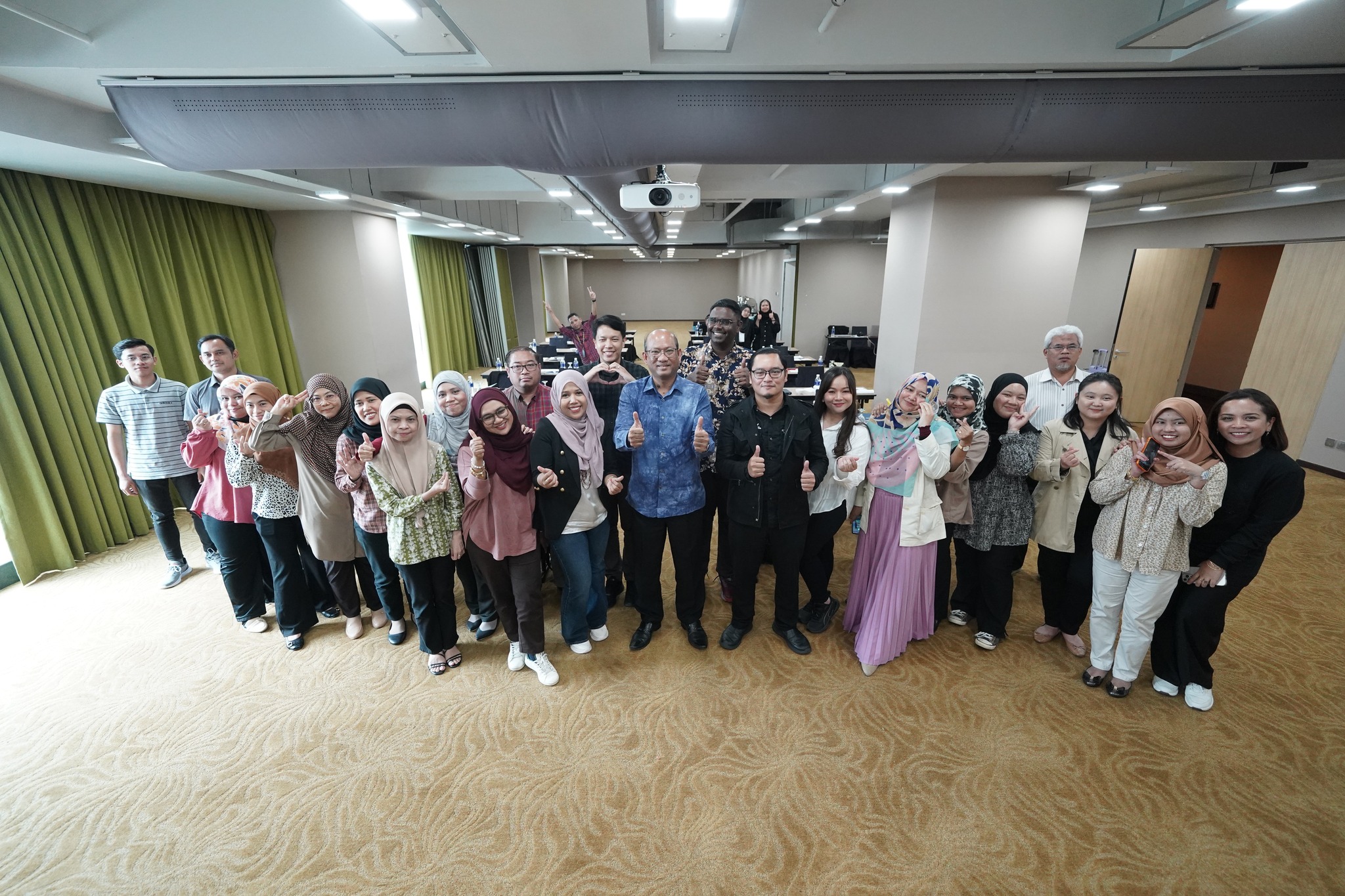 407783536 768093688688594 1863373949035435478 N