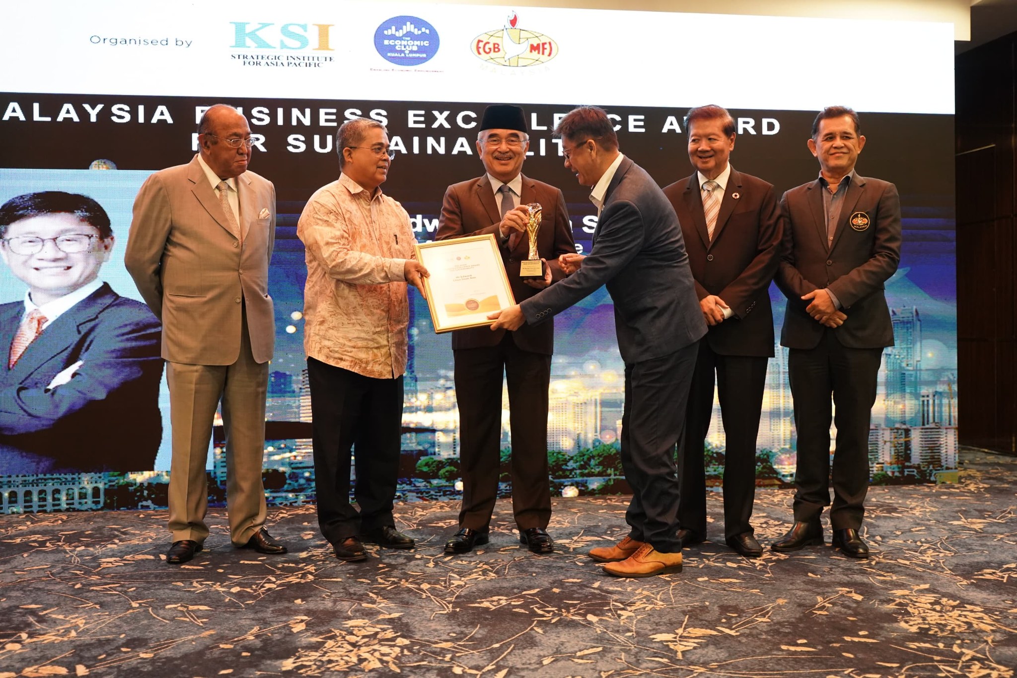 391530171 731401939024436 1632661285970375430 N