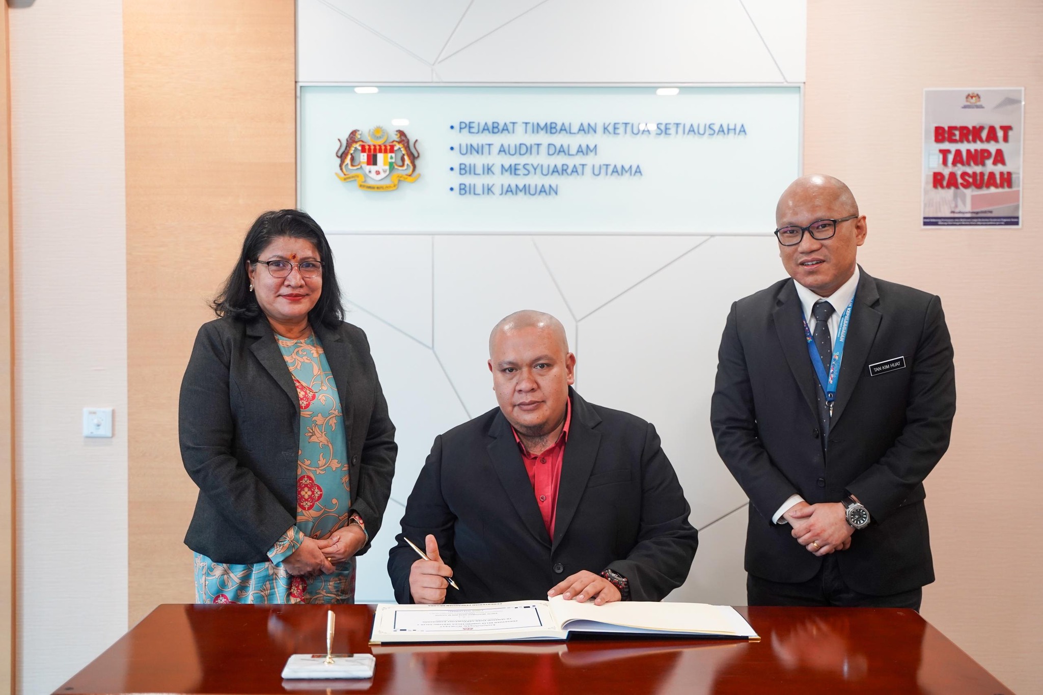 453849362 931092942388667 7876638144328589422 N