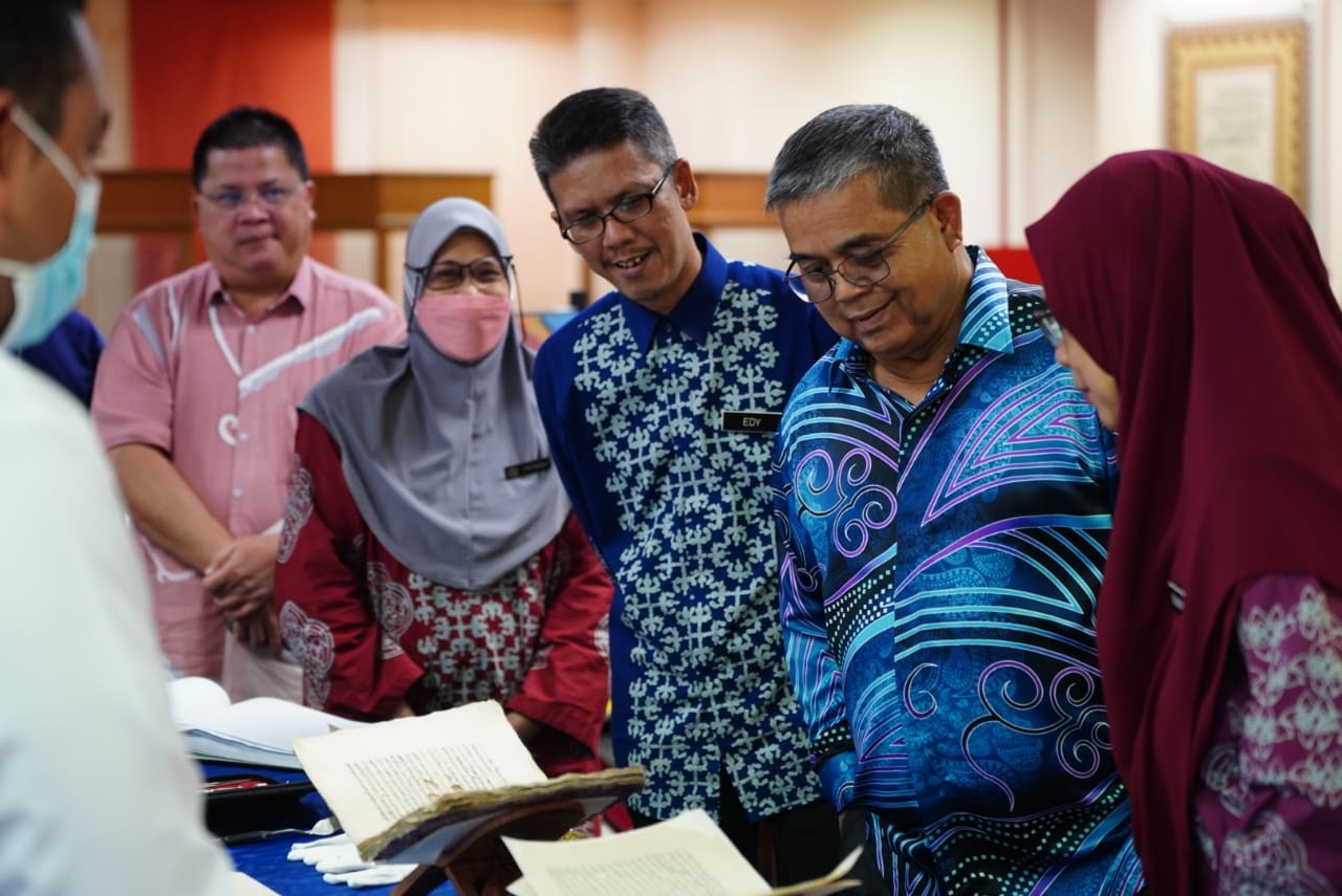 320237235 904105784102433 1520773702754811168 N