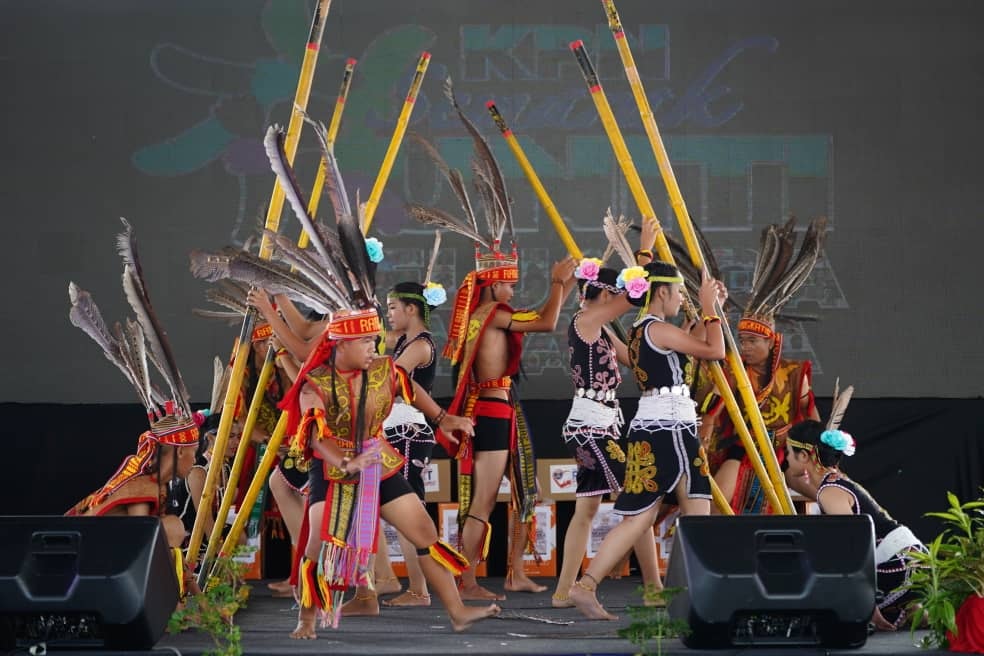 289305421 458567359641230 8879157662115867098 N