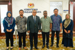 Rakaman Sesi Temubual FMT bersama YB Datuk Aaron Ago Dagang, Menteri Perpaduan Negara 