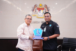 Kunjungan Hormat Daripada Presiden Persatuan Kelab-Kelab Belia Malaysia (MAYC) Kepada Menteri Perpaduan Negara