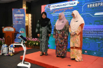 Majlis Perasmian Program Technology Talk Convergence Metaconnect: Pioneering The Infinite Library Experience 