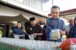 Program Masak Bubur Lambuk Perpaduan sempena lawatan Ketua Setiausaha Kementerian Perpaduan Negara ke Daerah Tuaran 