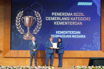Majlis Penyampaian Anugerah Khas Keselamatan Perlindungan 
